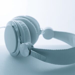 headphones, neutral, music-3021221.jpg